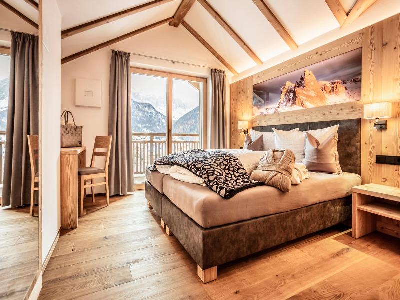 Luxury Chalet Plazola image