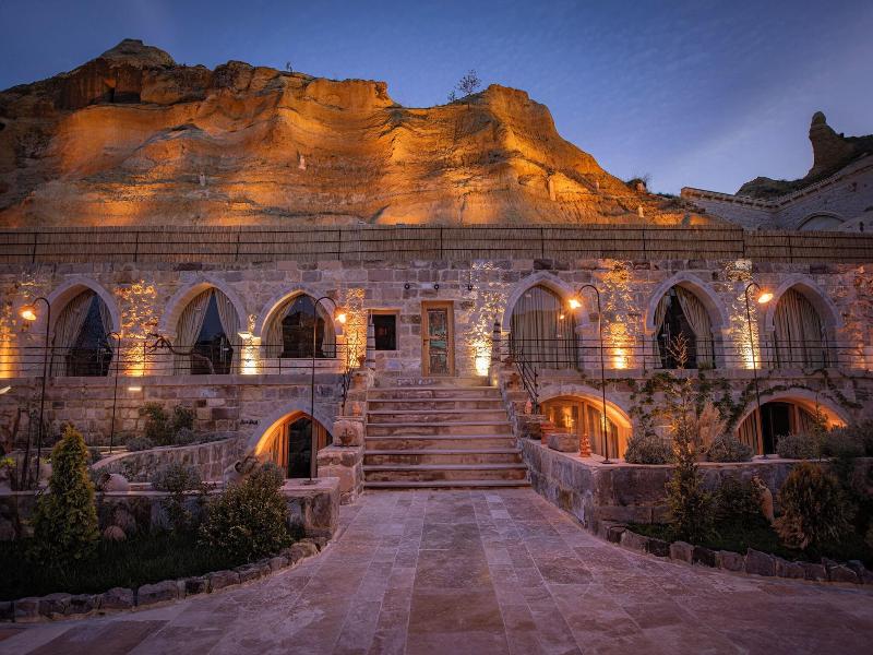 Sur Cave Hotel image