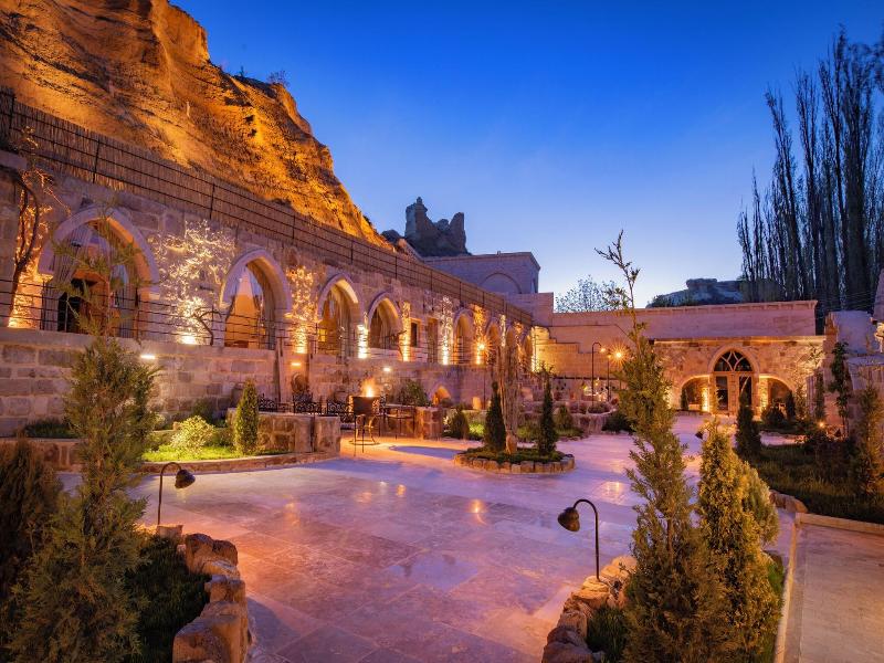 Sur Cave Hotel image