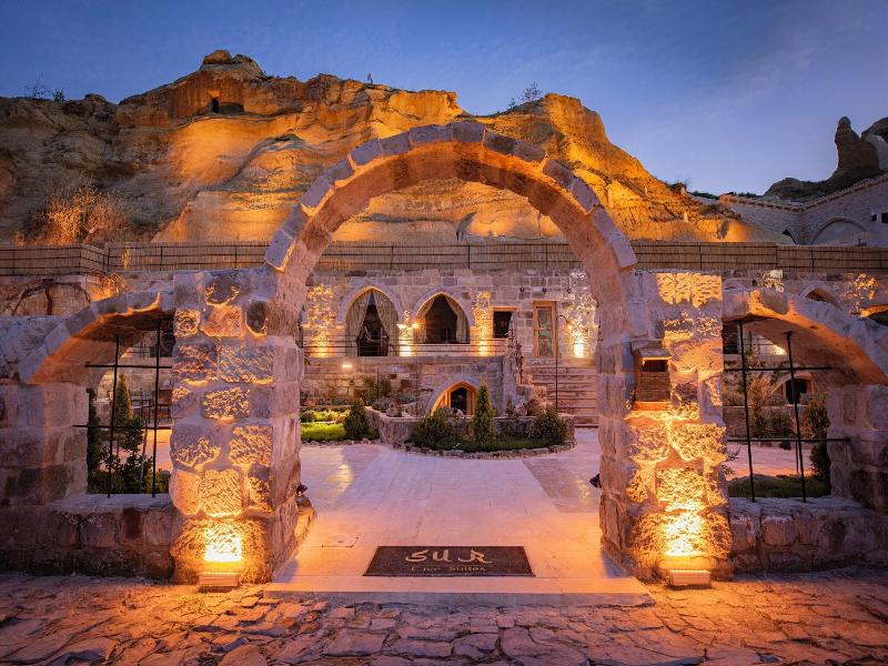 Sur Cave Hotel image