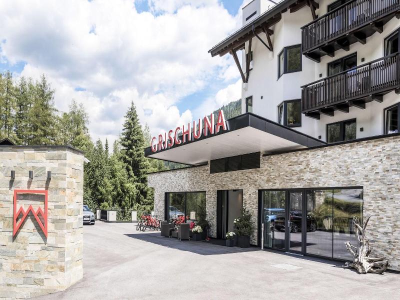 Heart Hotel Grischuna image