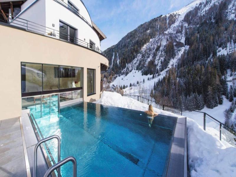 Heart Hotel Grischuna image