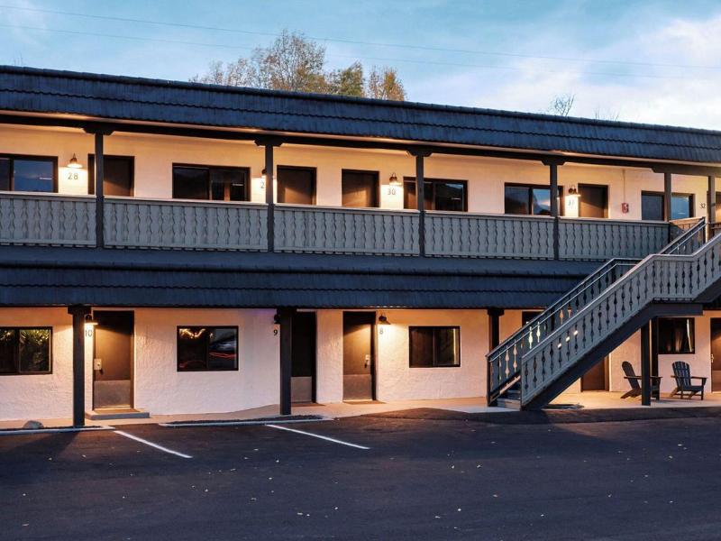 Western Lodge