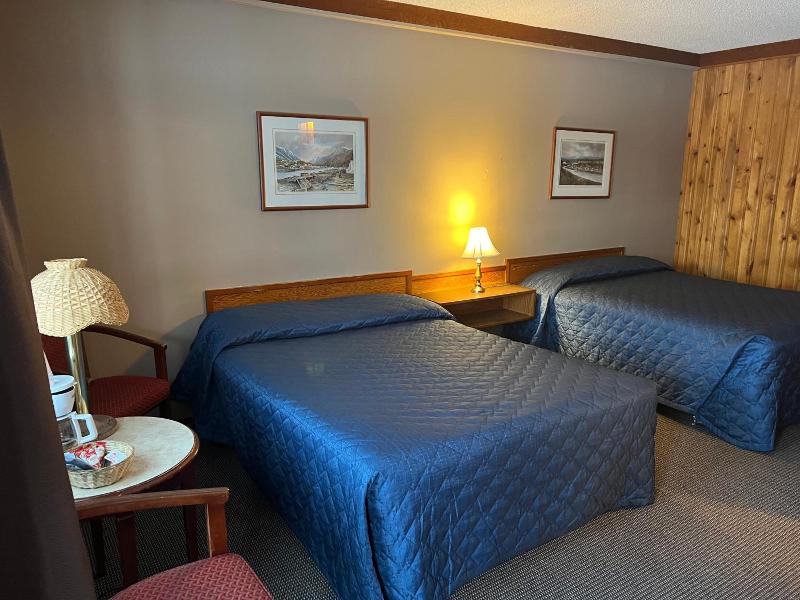Glacier View Inn