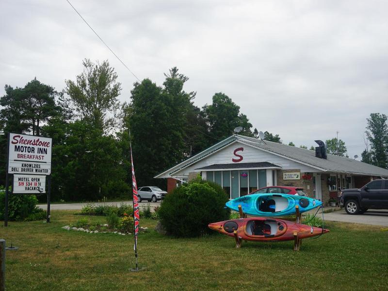Shenstone Motor Inn And Restaurant