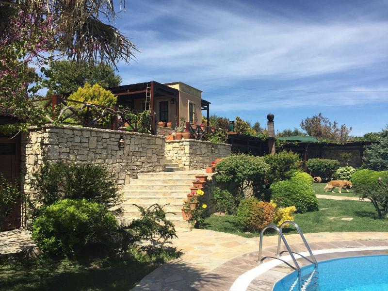 Ada Bacchus Hotel image