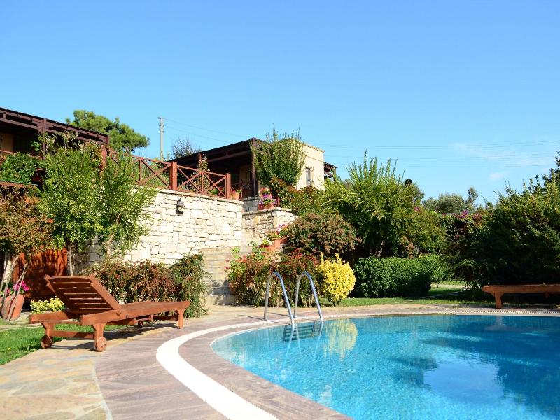 Ada Bacchus Hotel image