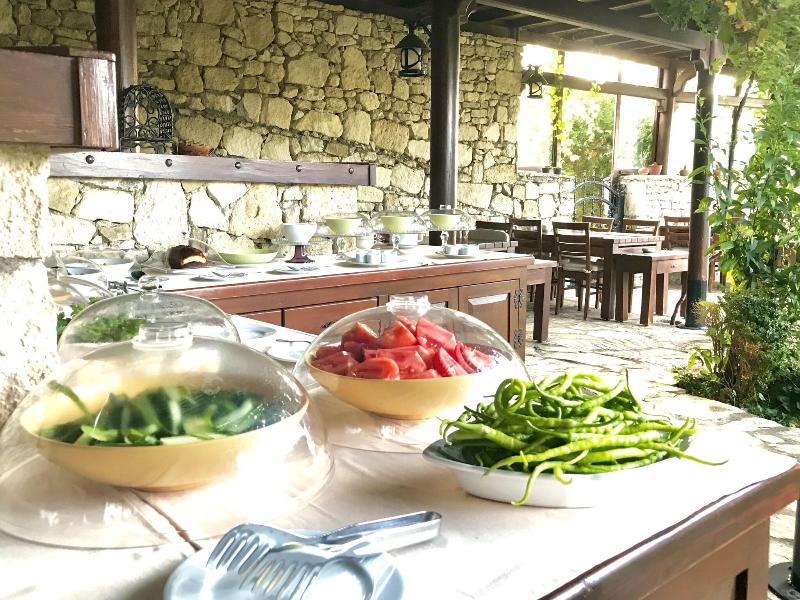 Ada Bacchus Hotel image