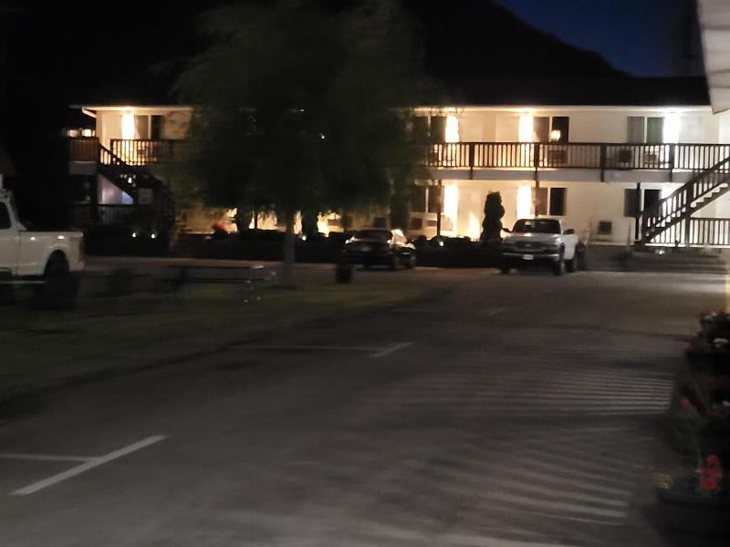 Elks Motel