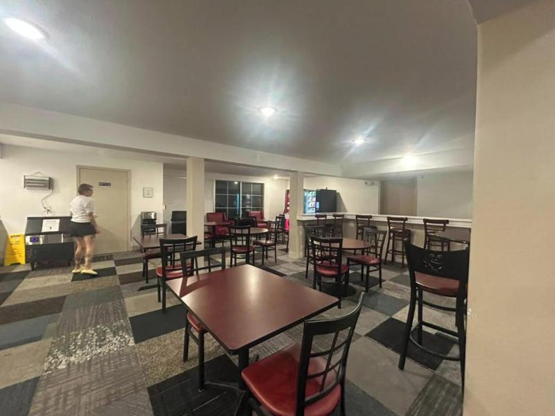 University Inn Of Carbondale