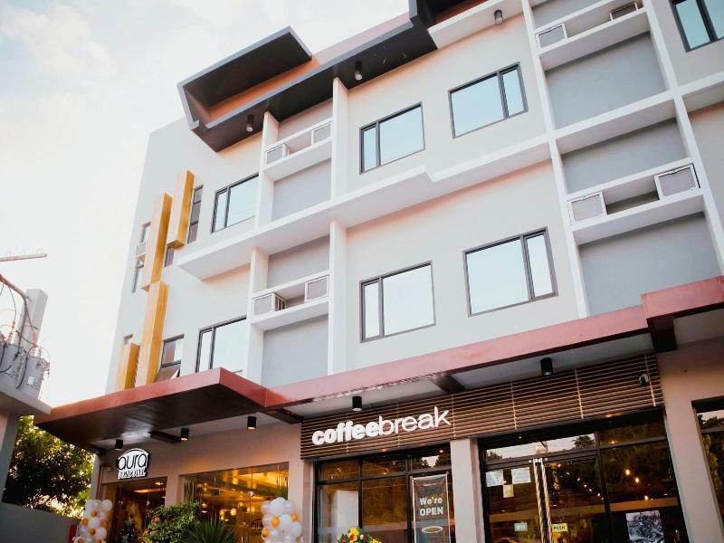 Aura Condotel image
