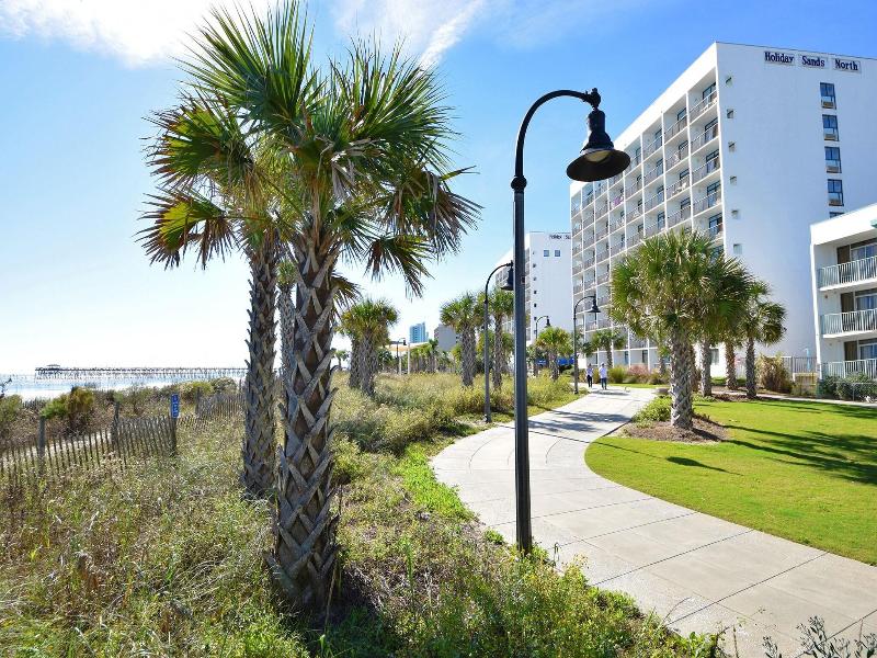 Holiday Sands North On The Boardwalk