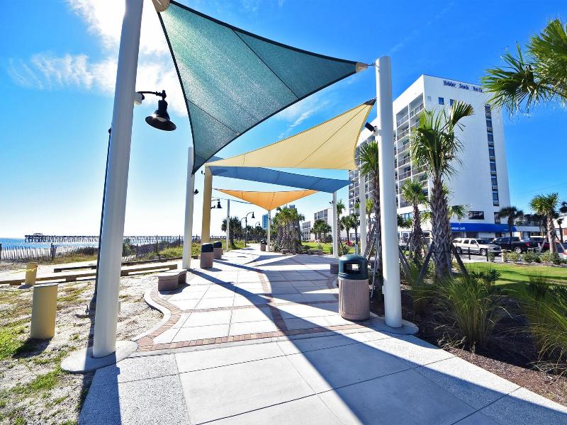 Holiday Sands North On The Boardwalk