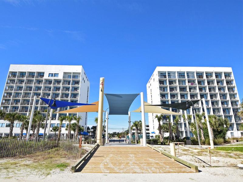 Holiday Sands North On The Boardwalk