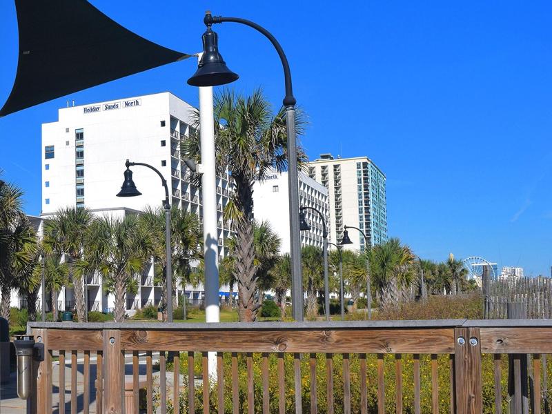 Holiday Sands North On The Boardwalk