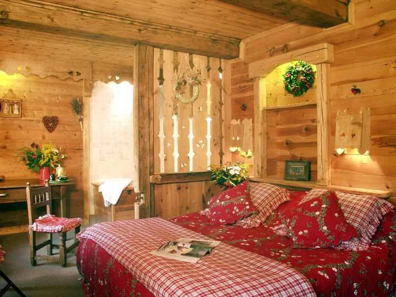 Les Chalets Hotel De La Croix Fry image
