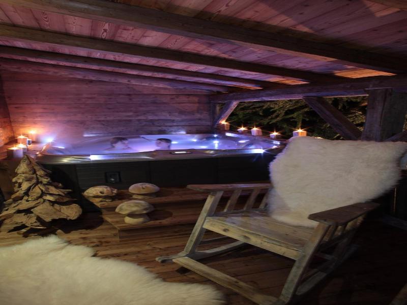 Les Chalets Hotel De La Croix Fry image