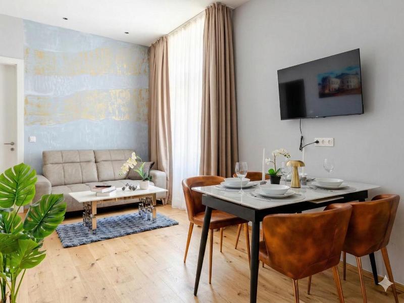 Art Living Vienna image
