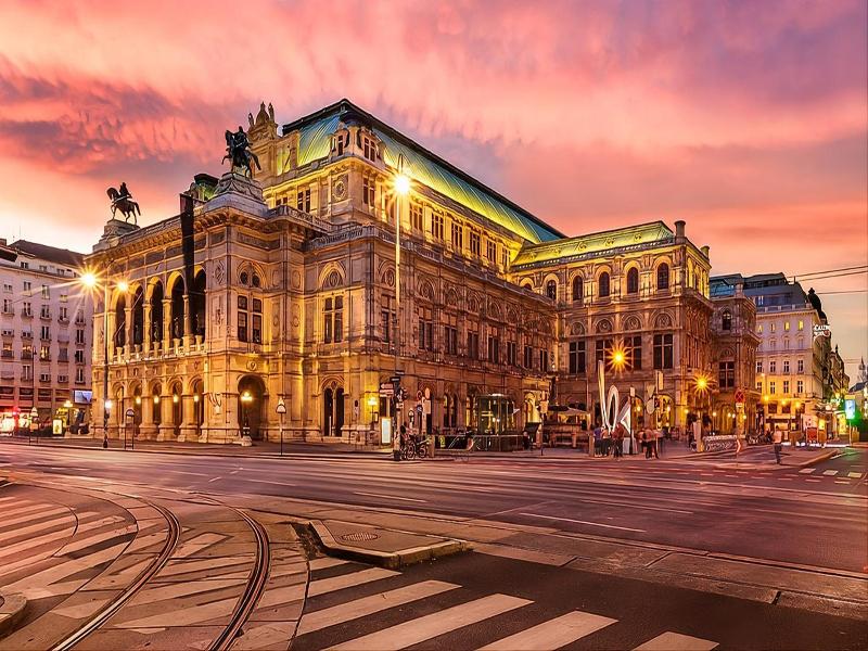 Art Living Vienna image