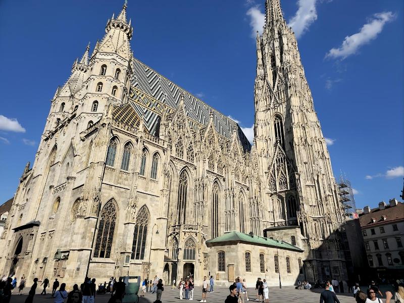Art Living Vienna image