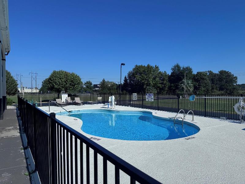Florence Inn And Suites image