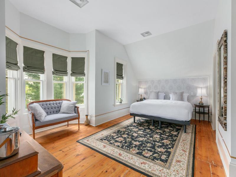 Manoir Sweetsburg image