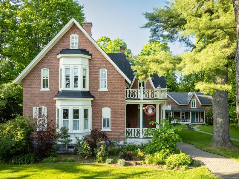Manoir Sweetsburg image