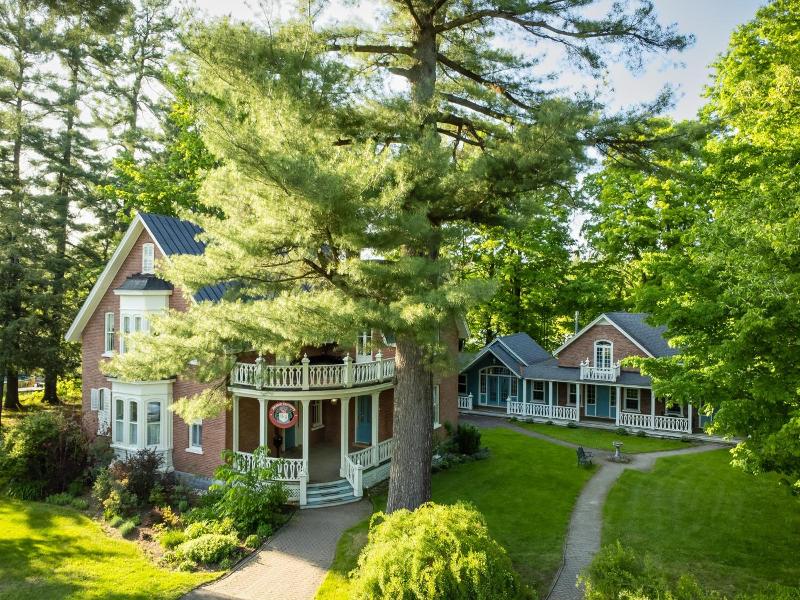 Manoir Sweetsburg image