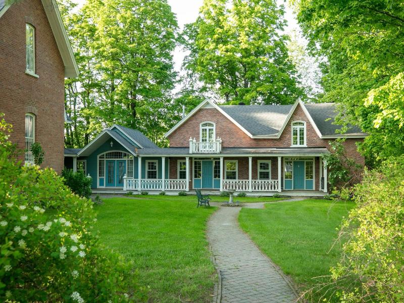 Manoir Sweetsburg image