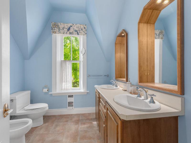 Manoir Sweetsburg image