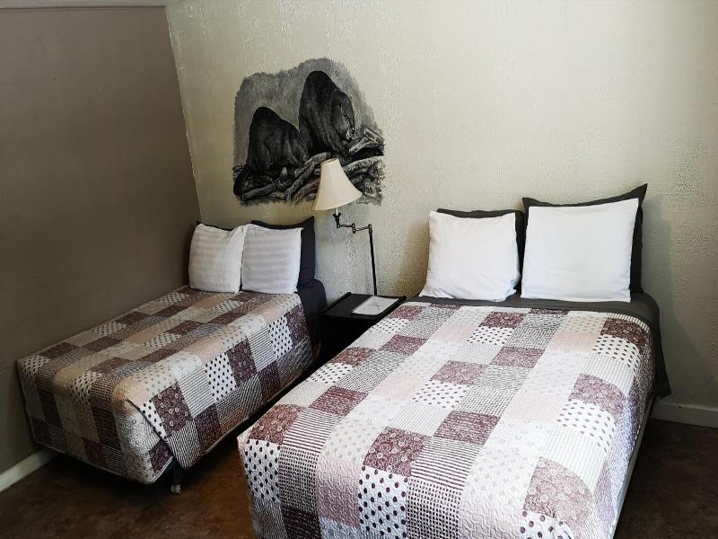 Overlook Inn Cabins