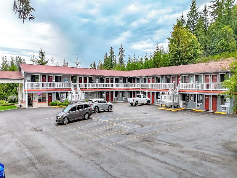 Belfair Motel