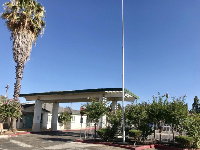 Sunrise Inn Turlock image