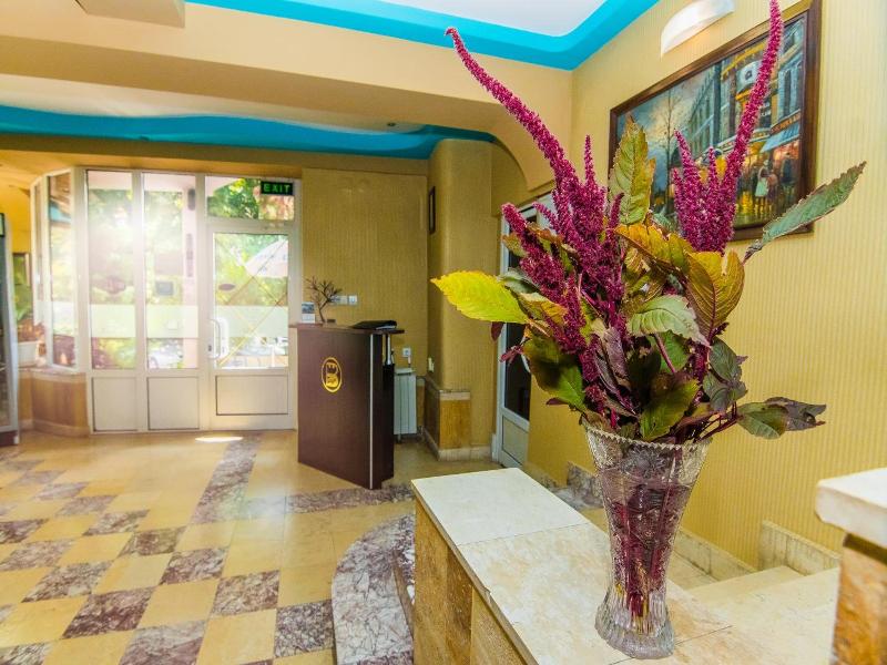 Vida Family Hotel image