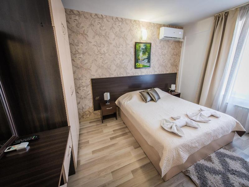 Vida Family Hotel image
