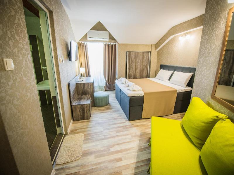 Vida Family Hotel image