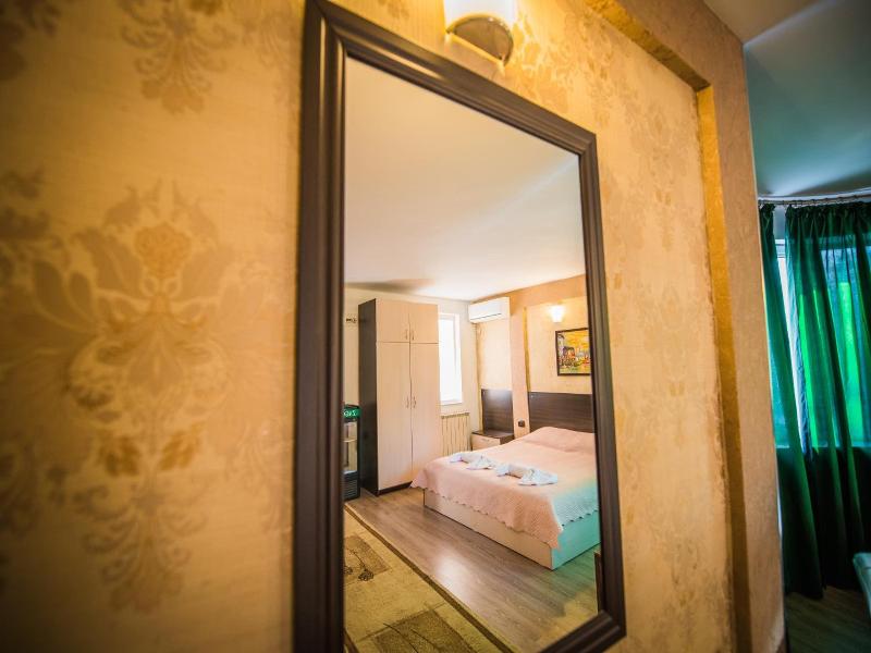 Vida Family Hotel image