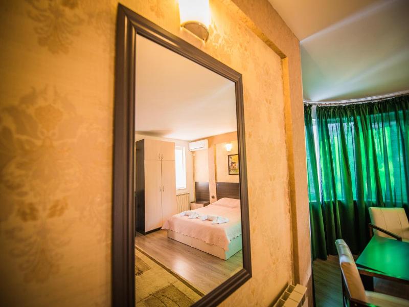 Vida Family Hotel image