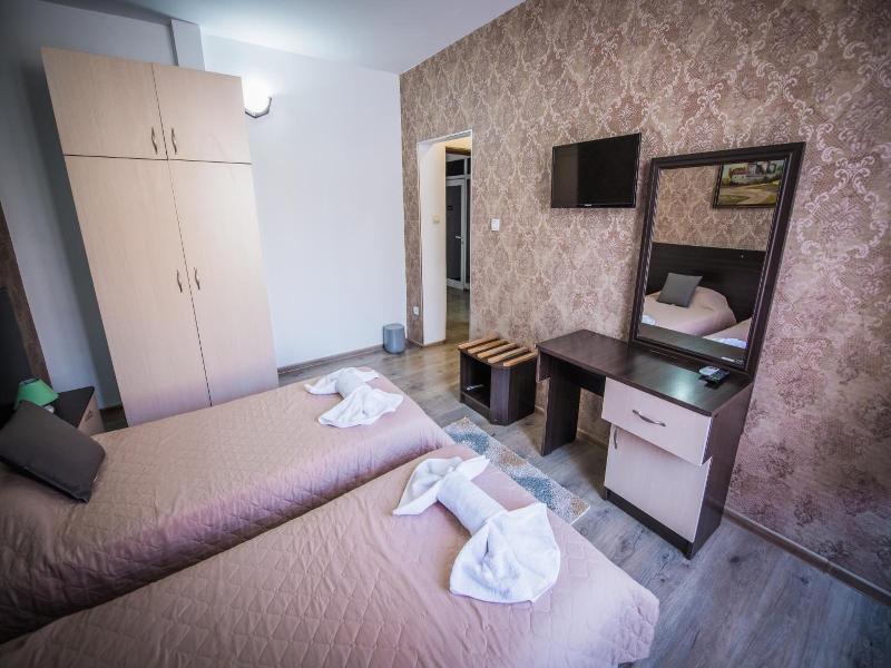 Vida Family Hotel image