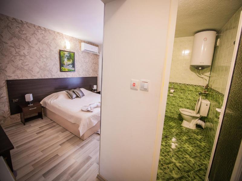 Vida Family Hotel image