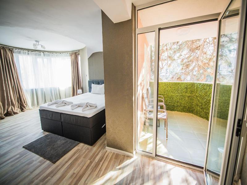 Vida Family Hotel image