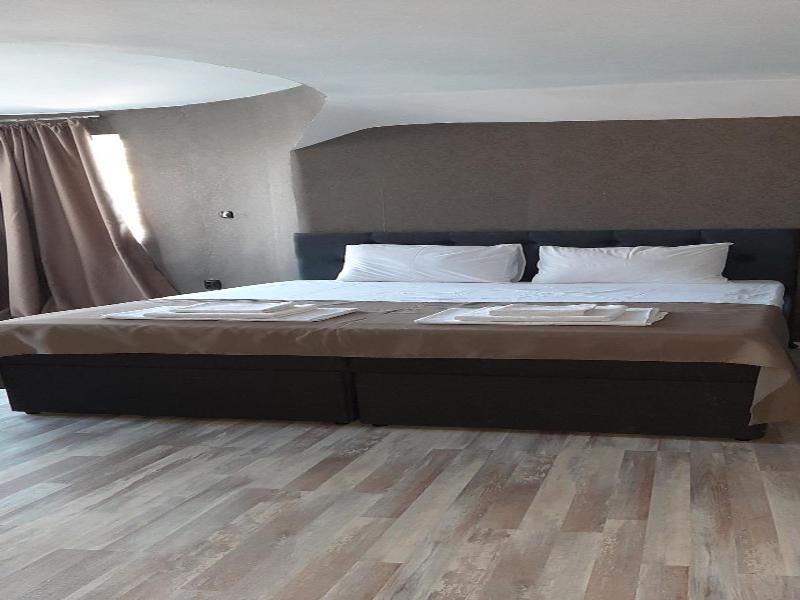 Vida Family Hotel image