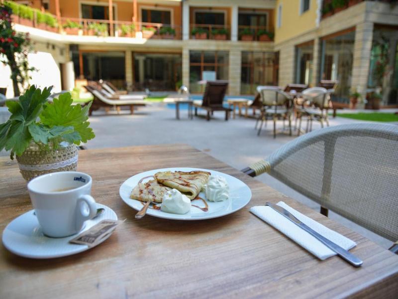 Hotel Saint Nedelya image
