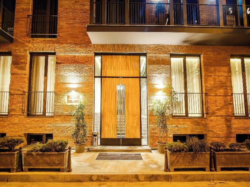Hotel Tuta image