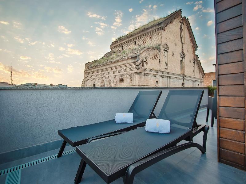 Hotel Tuta image