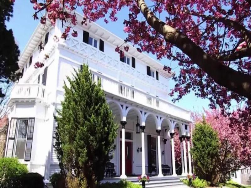 The Hamilton Hoppin House image