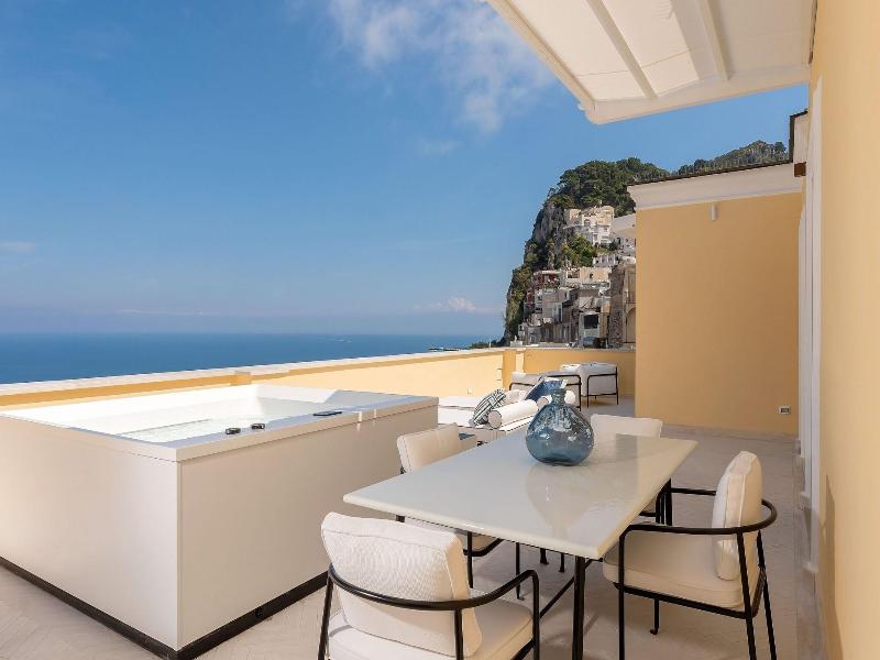 Palazzo M Capri image