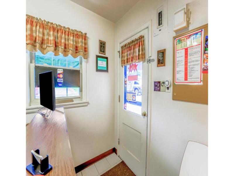Cadiz Motel by OYO on route 250 image