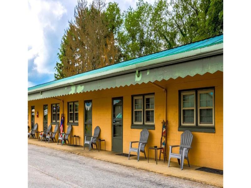Cadiz Motel by OYO on route 250 image