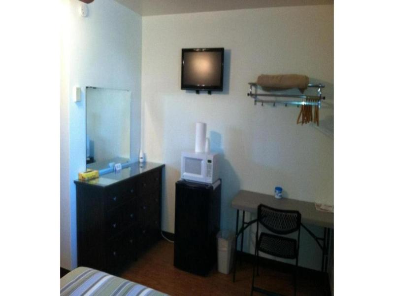 Cadiz Motel by OYO on route 250 image